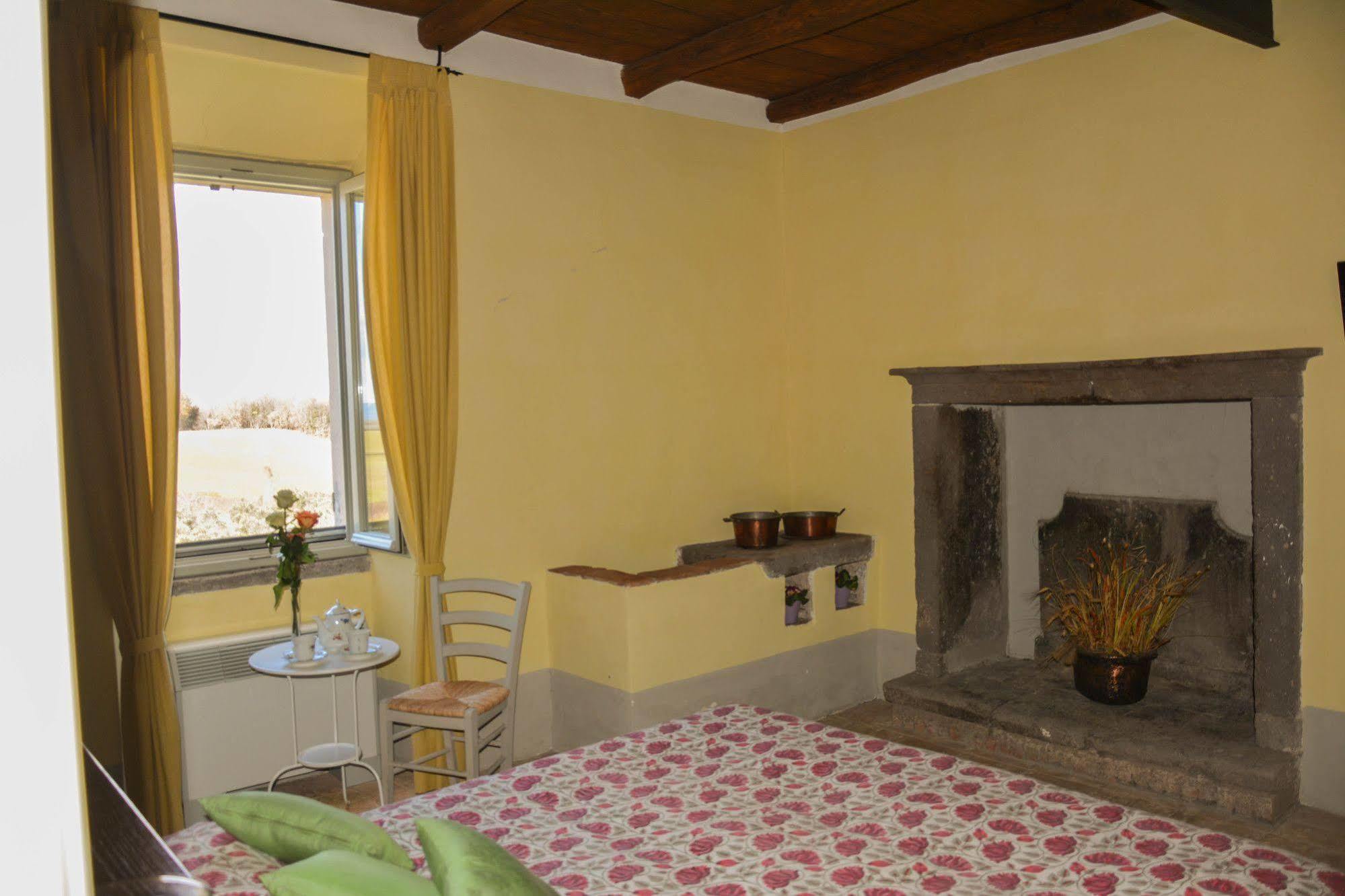 Agriturismo Casale Bonaparte Cellere Ngoại thất bức ảnh