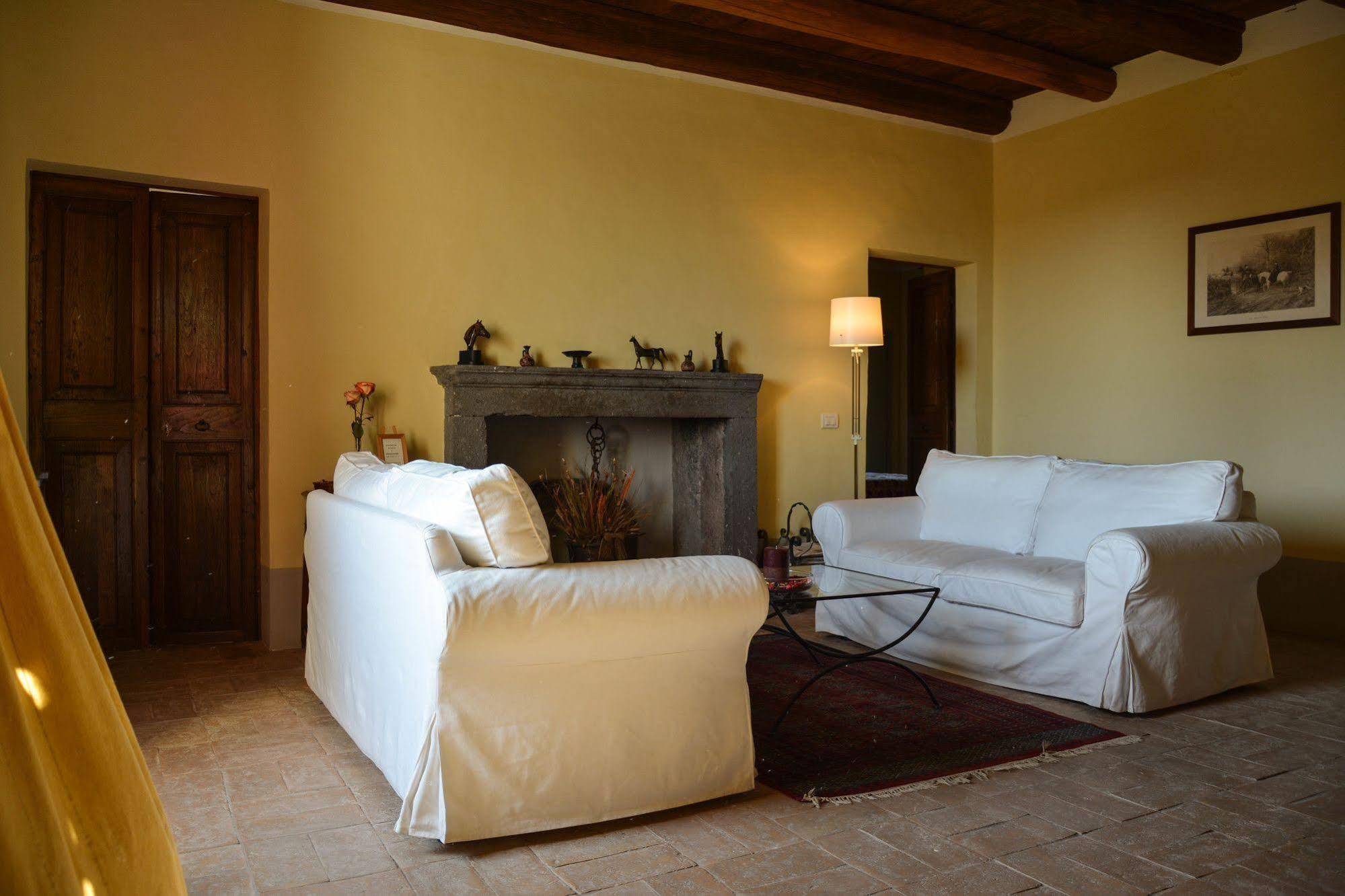 Agriturismo Casale Bonaparte Cellere Ngoại thất bức ảnh